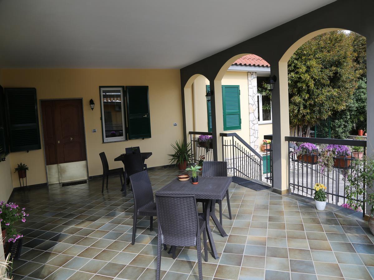 Mount Vesuvius Bed and Breakfast San Sebastiano al Vesuvio Exterior foto