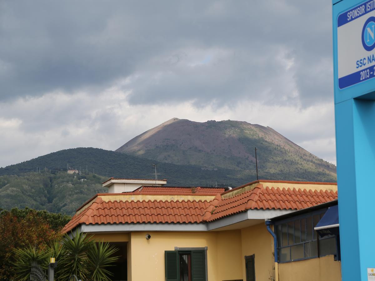 Mount Vesuvius Bed and Breakfast San Sebastiano al Vesuvio Exterior foto